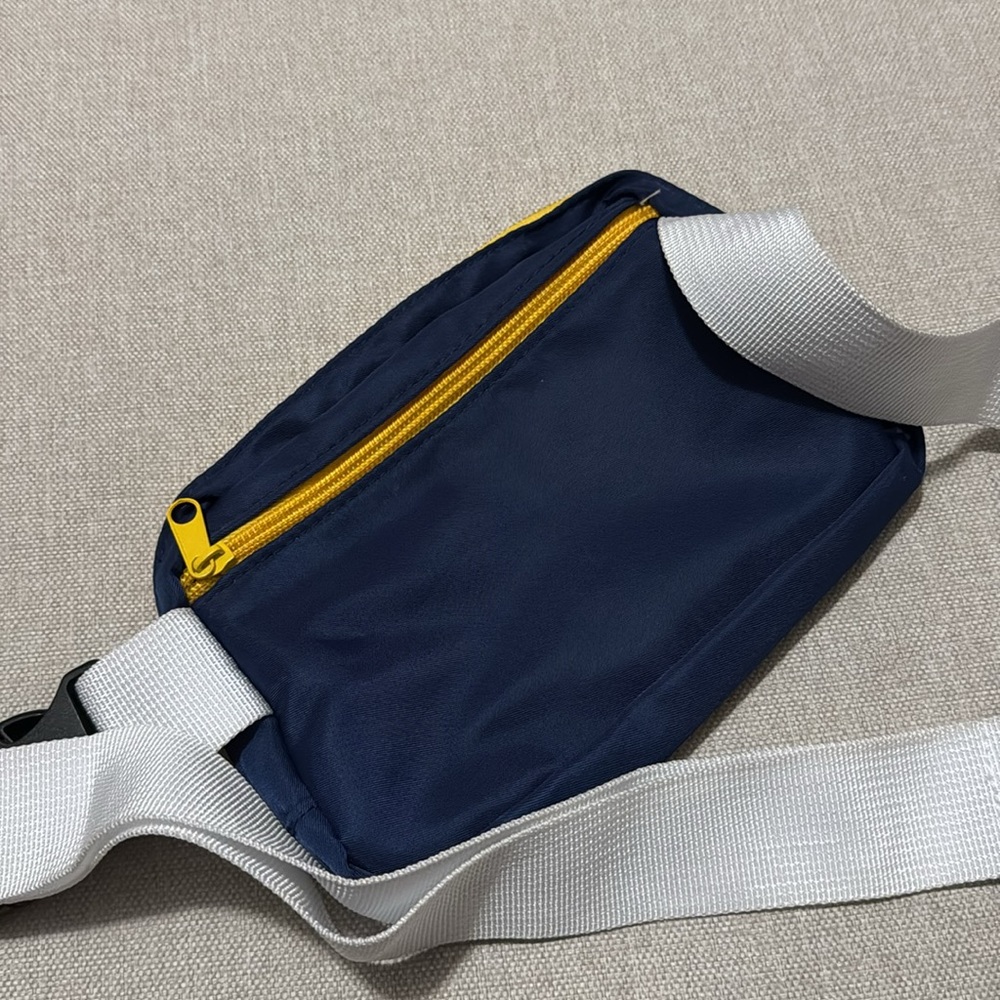 Free With $25 Purchase-Milwaukee Brewers Waist Bag/Fanny Pack-Unisex - Picture 7 of 13